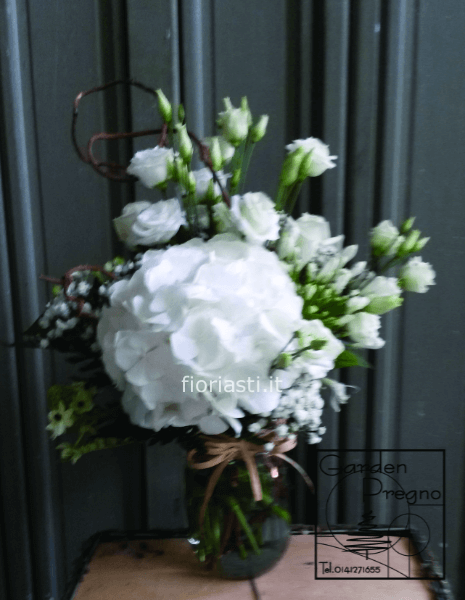 Centrotavola bianco in vaso vetro