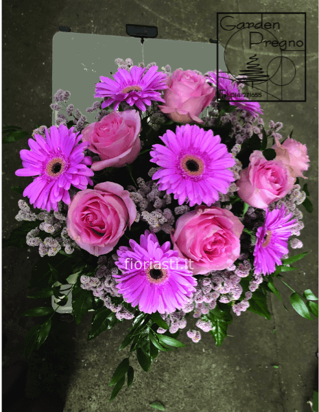 Bouquet gerbere e rose rosa base