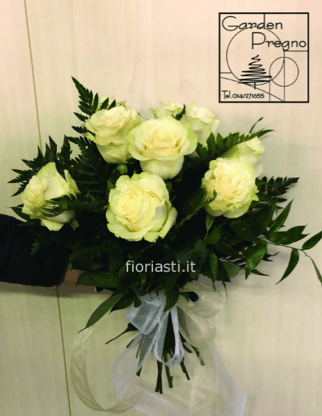 Bouquet di rose bianche base (come foto)