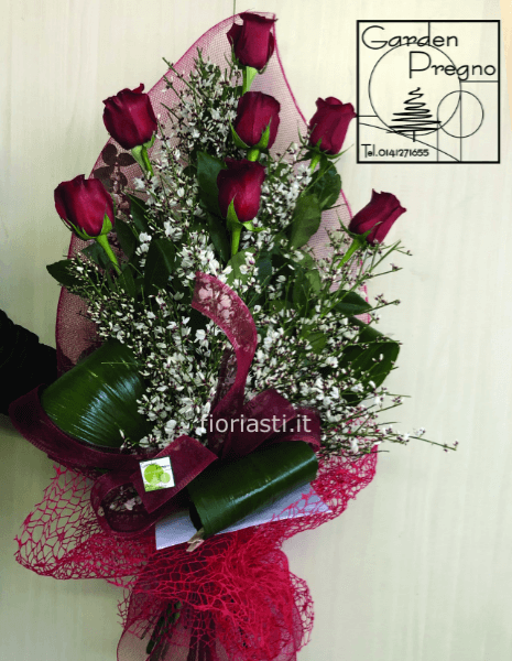Mazzo con 7 rose rosse gambo lungo